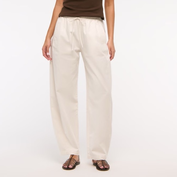 Abercrombie & Fitch Pants - Abercrombie and Fitch Pull On Barrel Pants